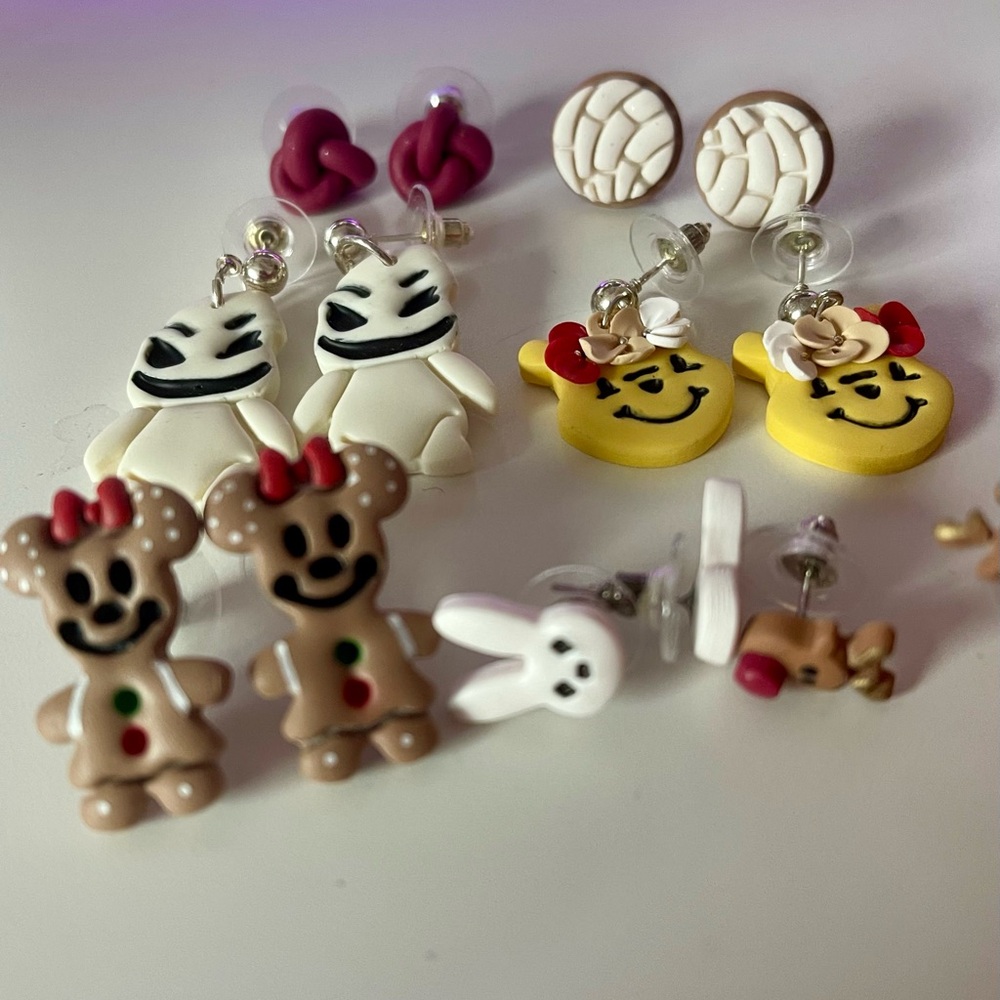 Lot of 7 clay earrings